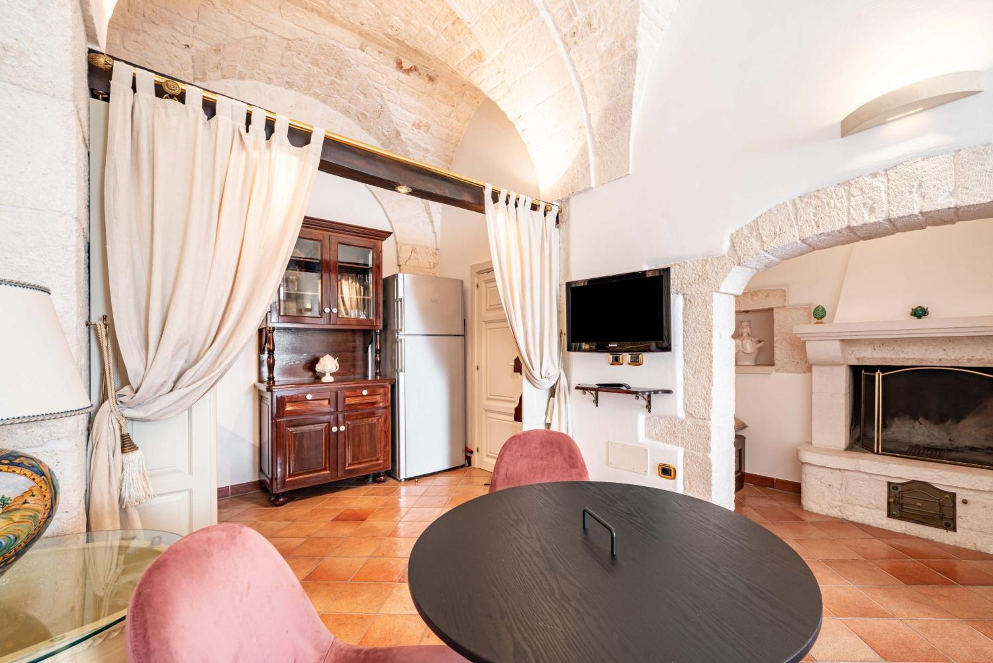 Alma Apuliae By Rentbeat Apartment Остуни Екстериор снимка
